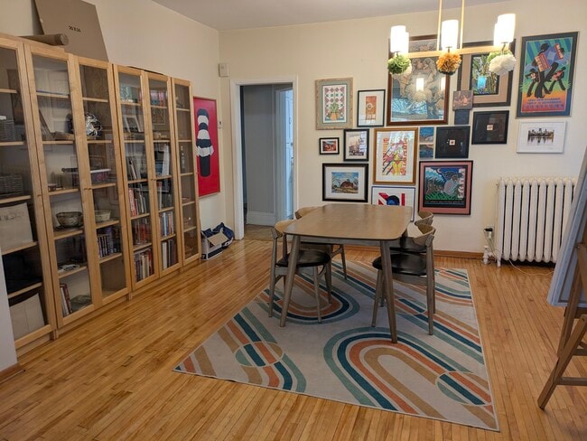 Photo - 2909 Knox Ave S Unidad 1