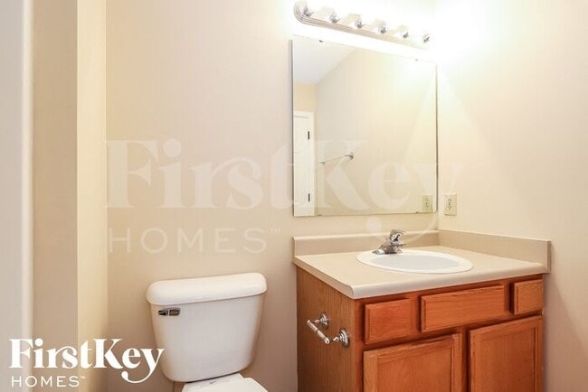 Photo - 7228 Village Oaks Dr