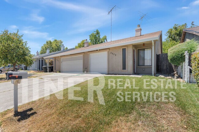 Photo - 5535 E Knoll Dr