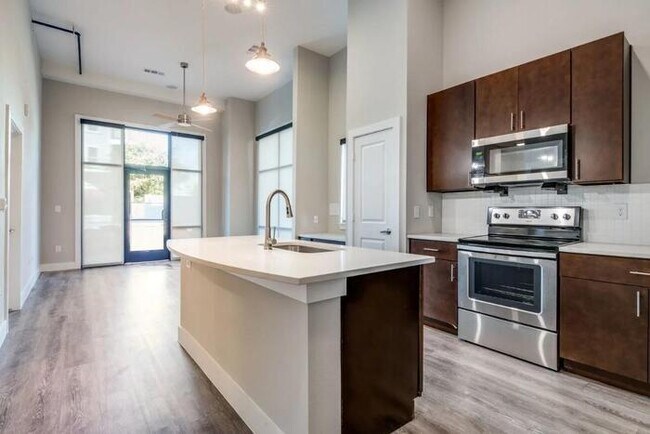 Photo - 6021 Parker Blvd Unidad c4