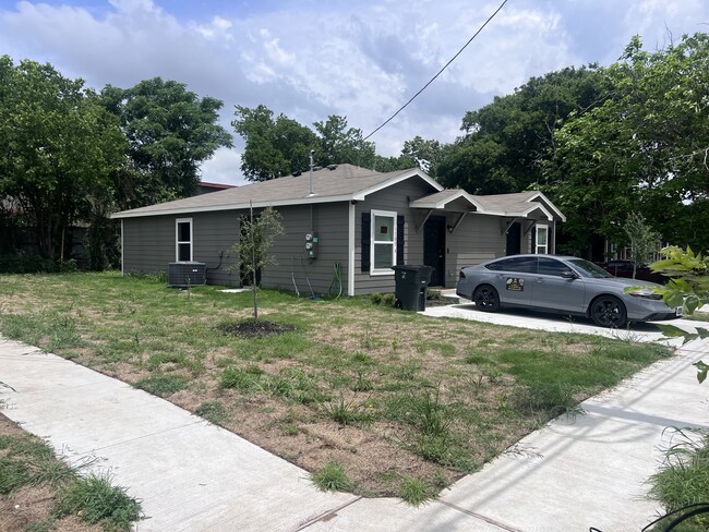 Photo - 1103 Attas Ave