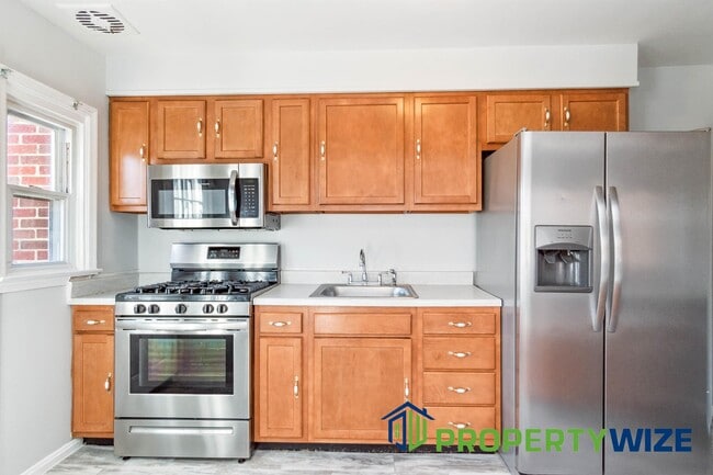 Photo - 3705 Midheights Rd