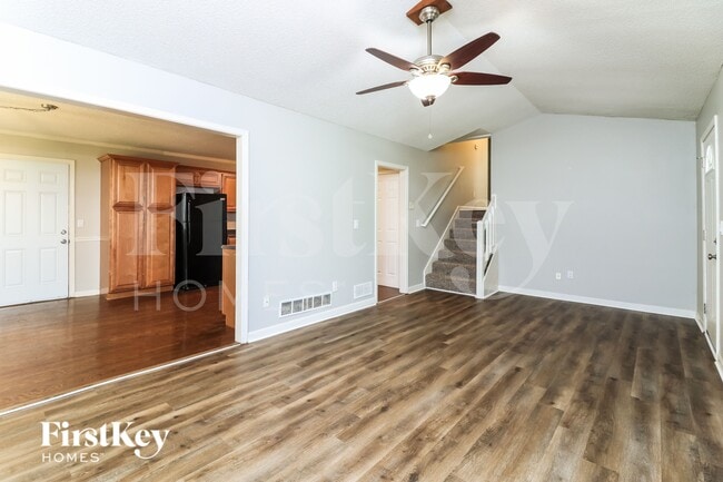 Photo - 1055 Coker Cir NW