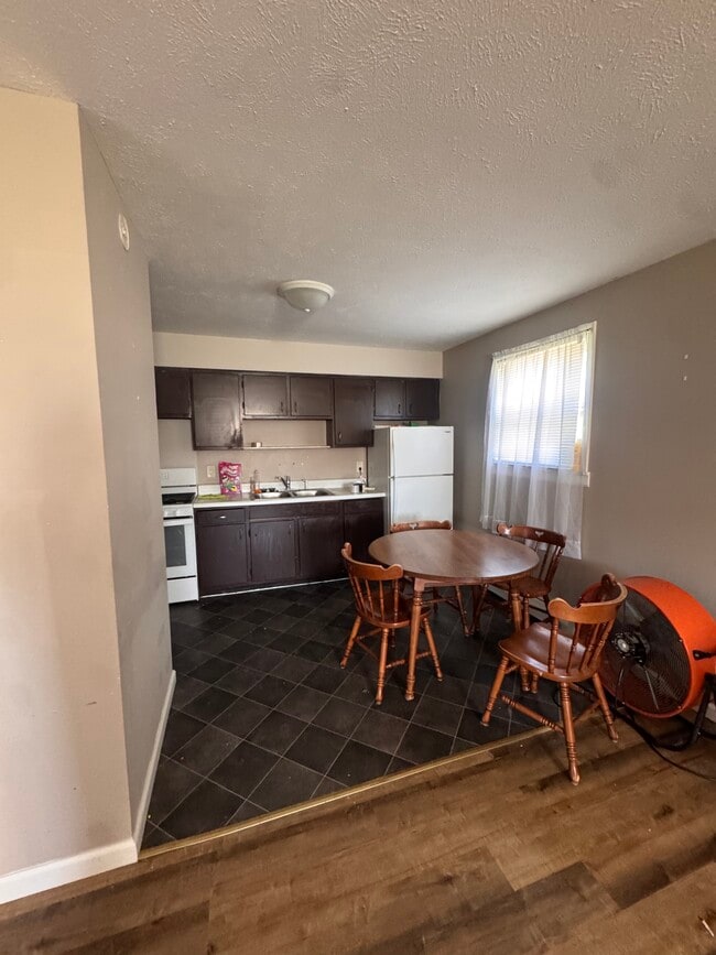 Photo - 1207 Orchard Rd