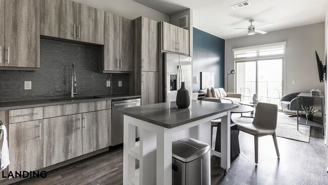 Photo - 1900 Airport Commerce Dr Unidad 2213