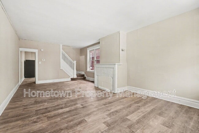 Photo - 1814 Boas St