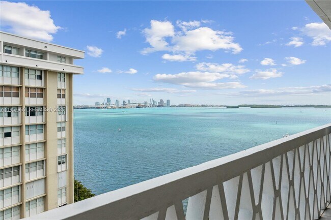 Photo - 1430 Brickell Bay Dr Unit PH1