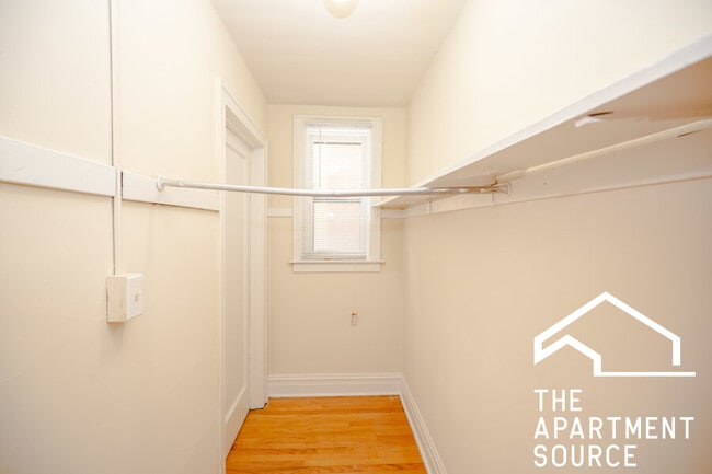 Photo - 5017 W Cermak Rd Unit 10