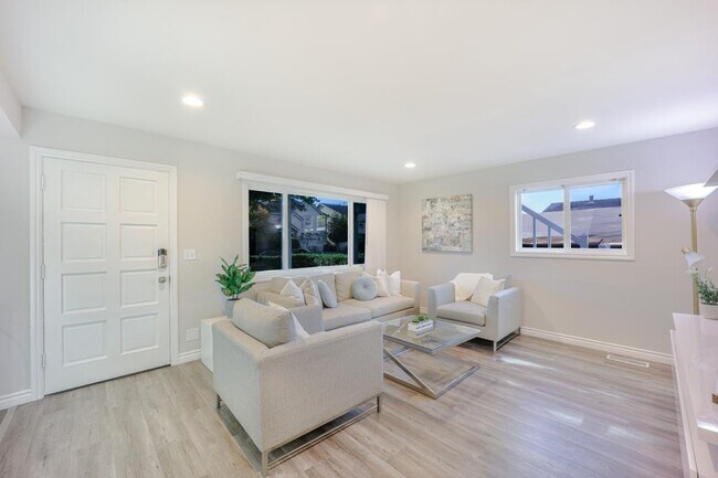 Photo - 4719 Snead Dr