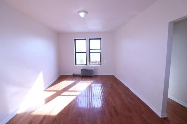 Building Photo - 2 bedroom in Queens NY 11354 Unit A-2H Rental
