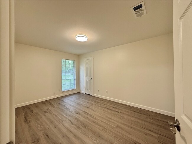 Photo - 2043 Cherry Laurel Dr