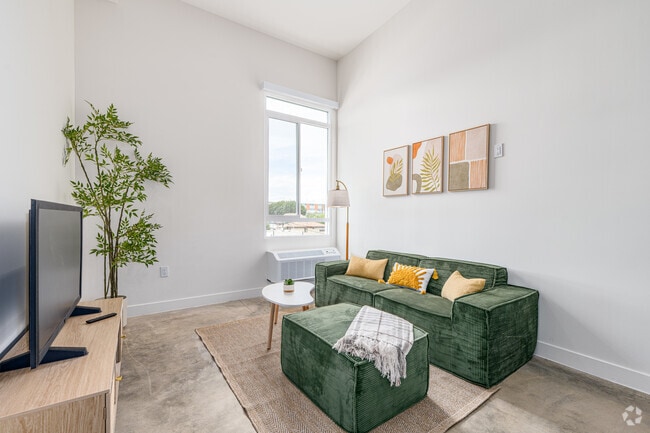 Estudio - 471 pies cuadrados - Sala de estar - Step Designer Studio Community Living