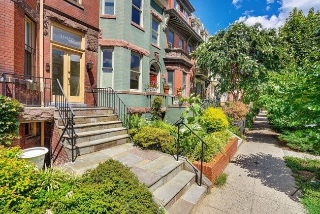 Photo - Professionally Managed// 3 Bedroom 2 Bathroom Condo // Kalorama/Dupont Circle// 1 Parking Spot In...