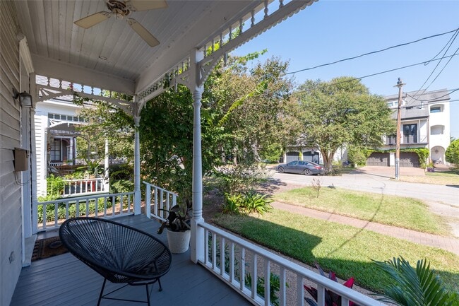 Photo - 2011 Decatur St