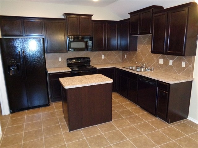 Photo - 1000 Churchill Dr