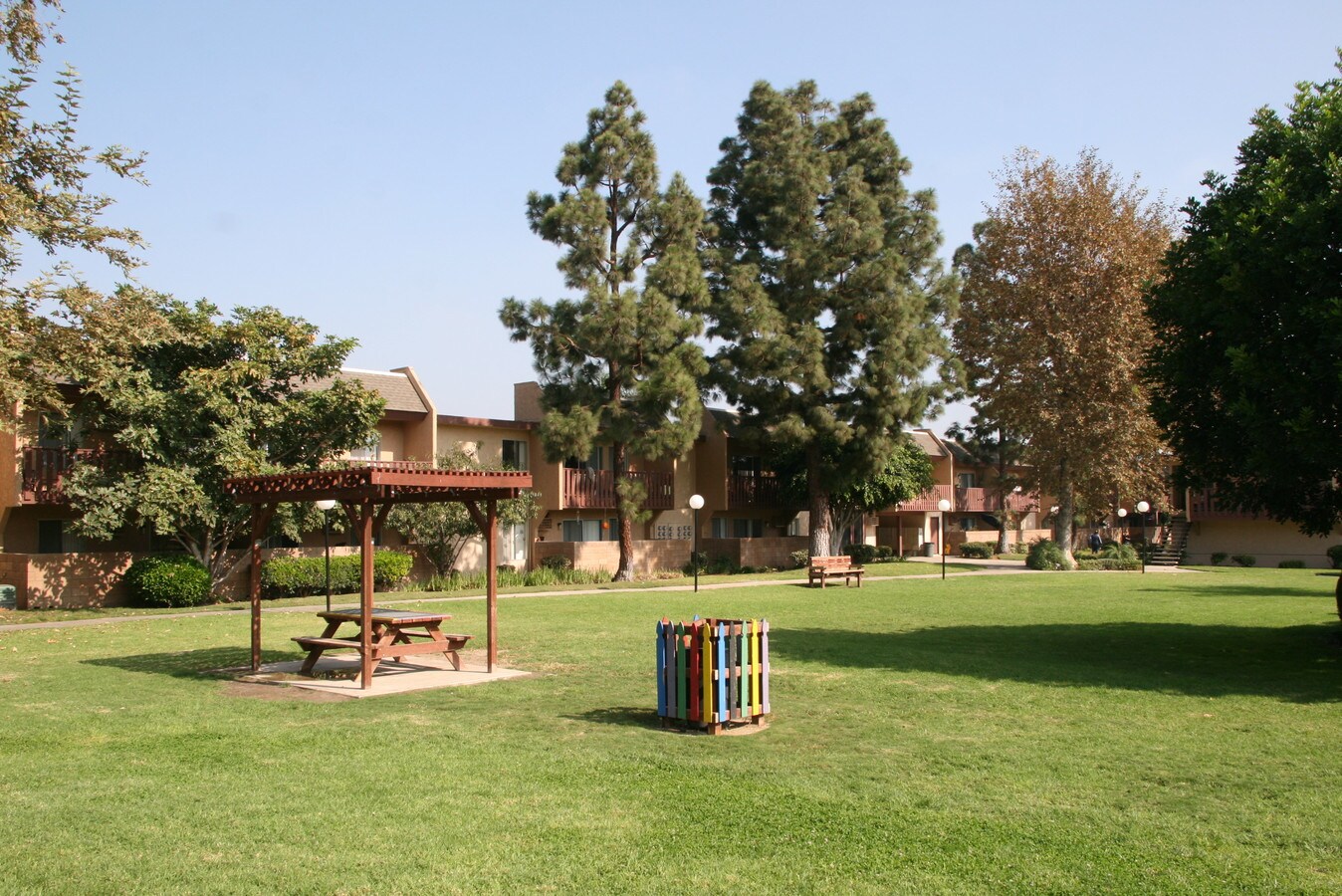 Village Meadows Apartments For Rent In Santa Ana