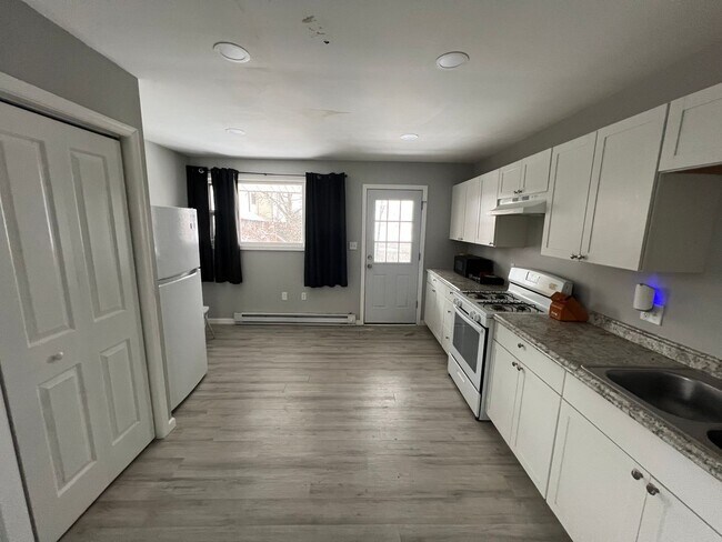 Photo - 344-346 Pear Street Unit 346 Pear Street