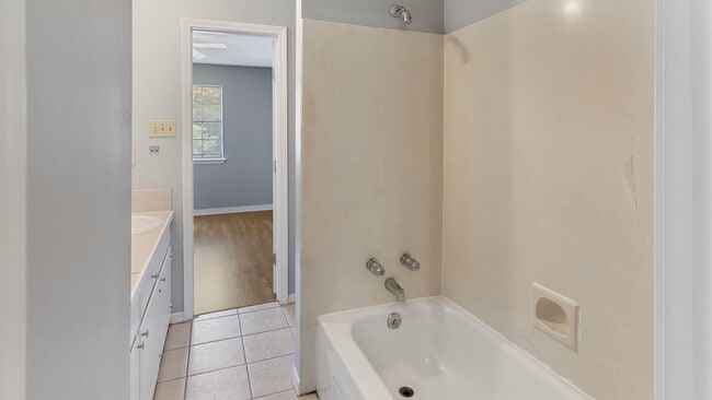 Photo - 2 Bedroom Condo in St Francisville Availab...