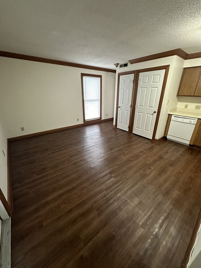 1 Bedroom 1 Bathroom Condo! - 1 Bedroom 1 Bathroom Condo!