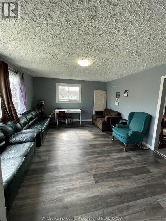 Photo - 1095 Partington Ave