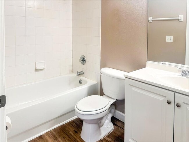 Photo - 174.5 Orchid Dr Unit B