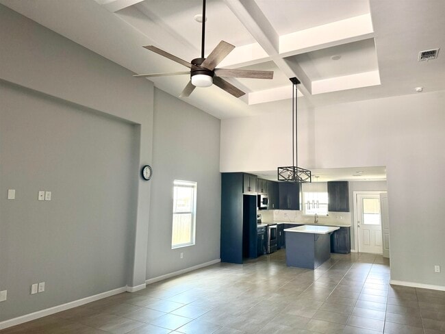 Photo - 5521 Conroe St