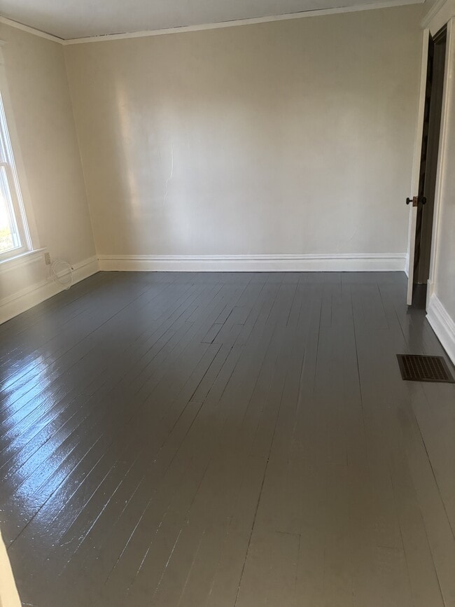 Photo - 957 Dorchester Ave SW