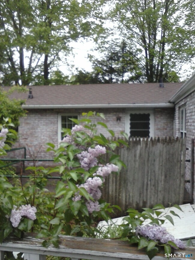 79 Owens Ln