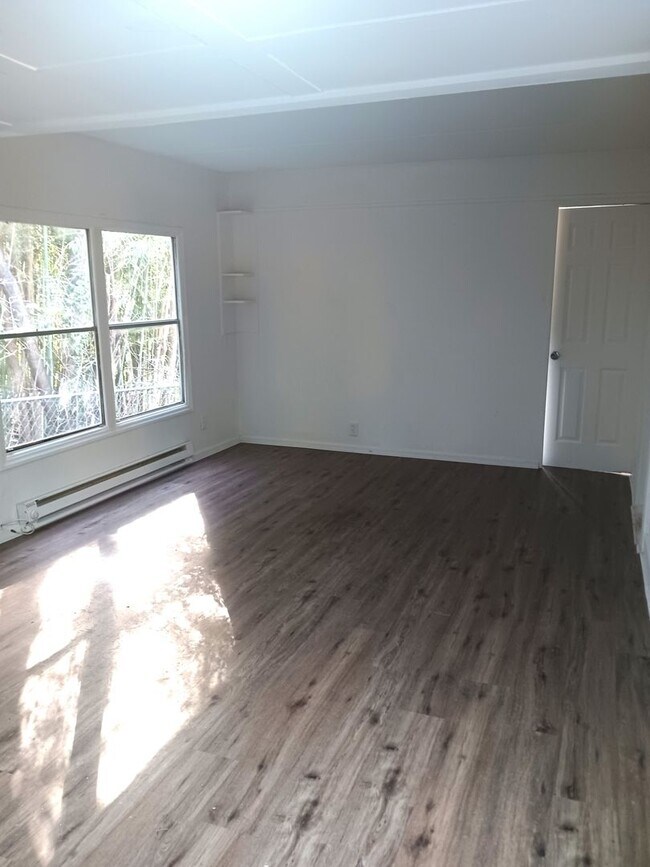 Three Bedroom Mobile Home for Rent in Lanc... Rental House Rental in