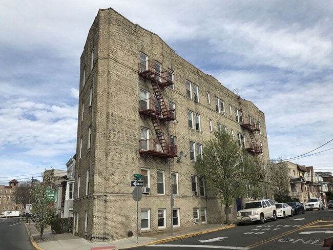 912 90th Street Apartments