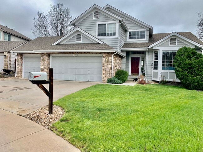 Building Photo - Gorgeous Gunbarrel Home on Cul-de-Sac!