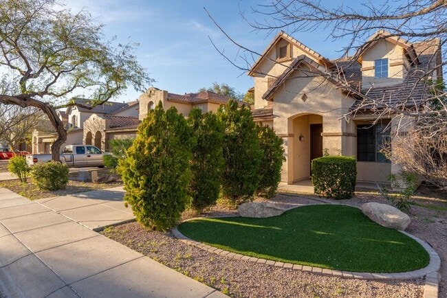 Photo - 1546 E Nightingale Ln