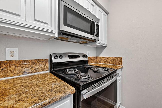 Photo - 2110 Wilcrest Dr Unit 138