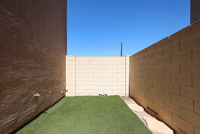 Photo - 3221 N 37th St