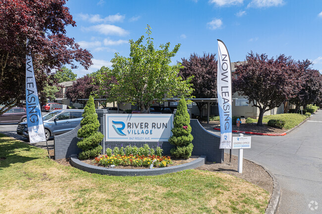 Building Photo - River Run Village Rental