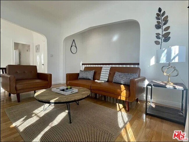 Building Photo - 1118 10th St Unit 4 Rental