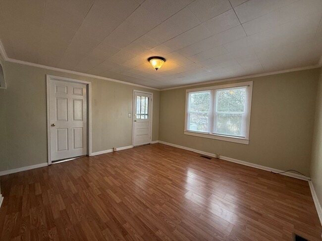 Photo - 3 Bedroom 1 Bathroom Home in Greeneville, TN