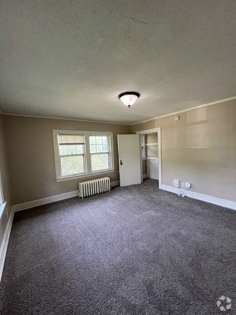 Building Photo - 1 Bedroom, 1 Bathroom Historical Apartment... Unit #4