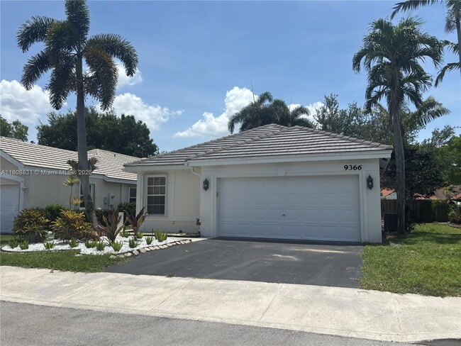 Photo - 9366 Arborwood Cir Casa