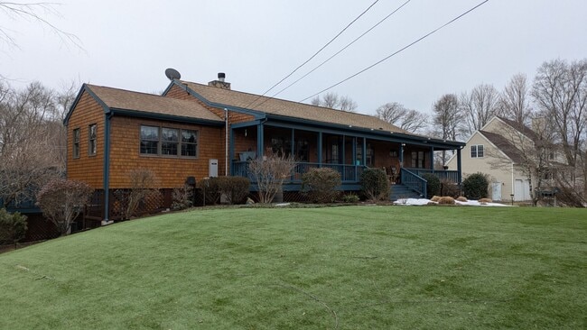 Photo - 421 Oakhill Ave