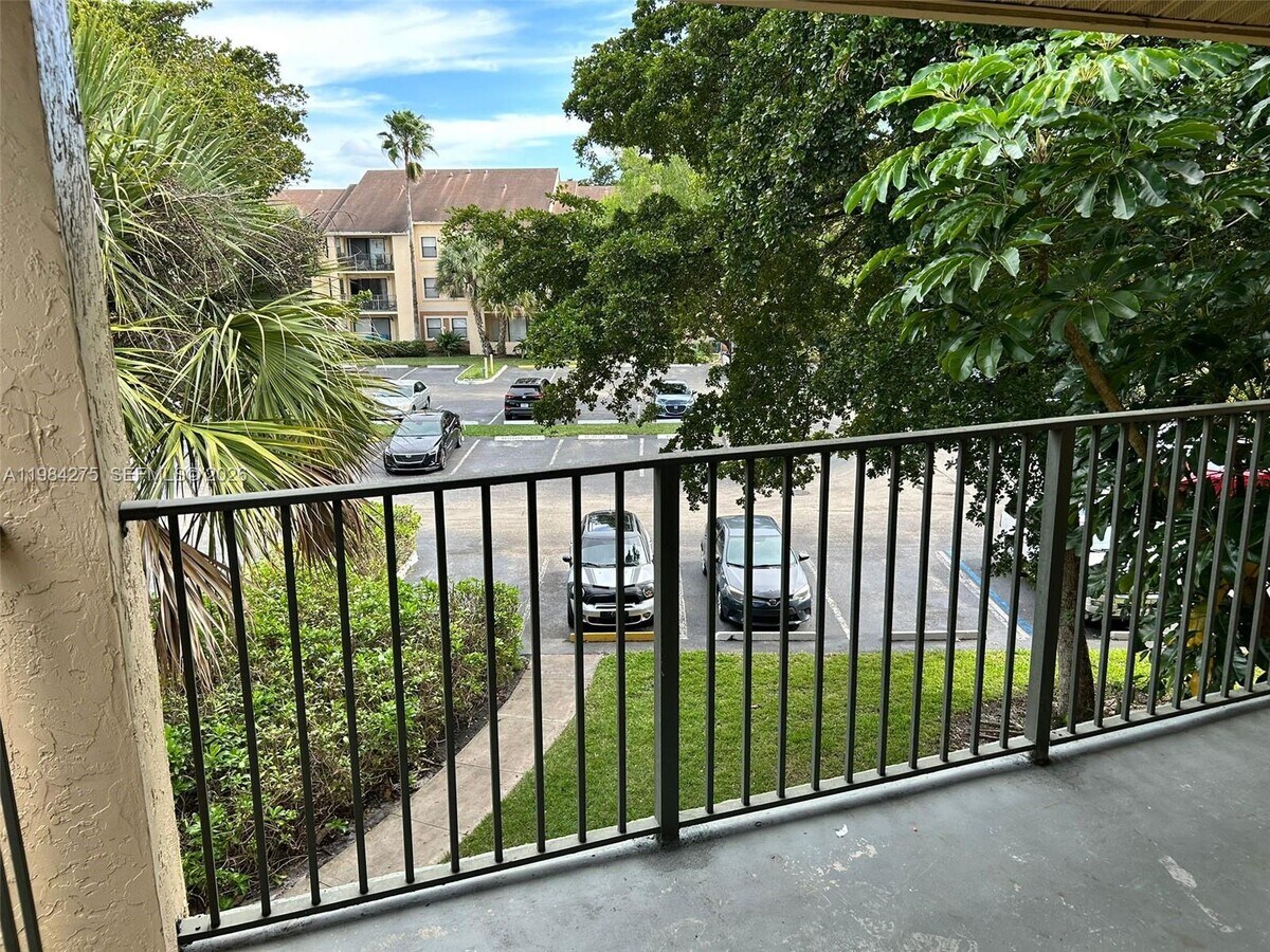 Photo - 9999 Summerbreeze Dr Unidad 118