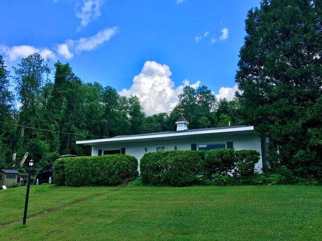 Photo - 52 Orchard St