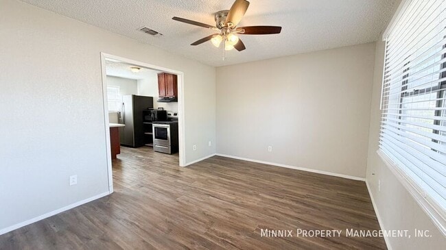 Photo - 7408 Fir Ave