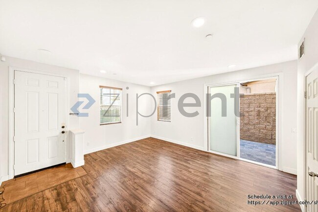 Photo - 10548 Wisteria Cir