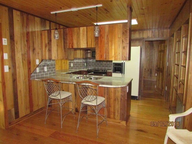 Photo - Beautiful Country Cabin