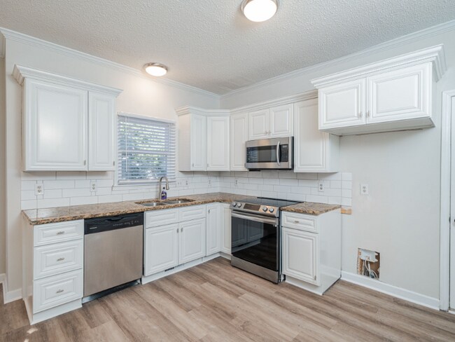 Photo - 2532 Birchford Ct
