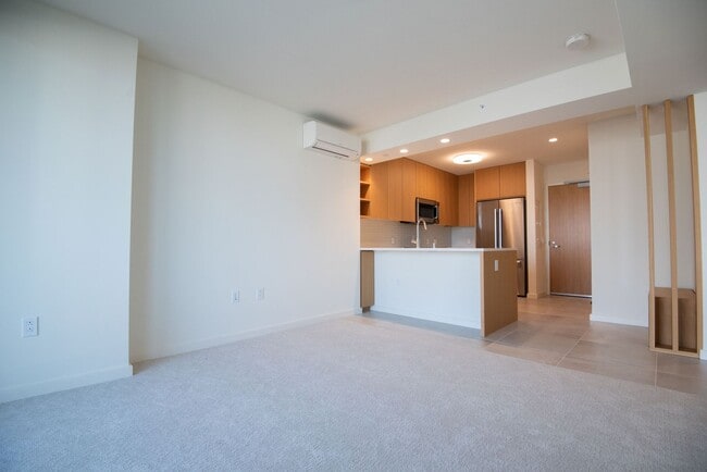 Building Photo - SKY ALA MOANA ONE BEDROOM AVAILABLE NOW