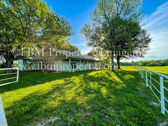 8217 SE County Rd 1020