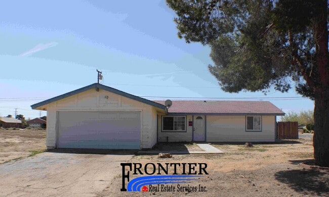 Recently Renovated 3-Bedroom Home with RV ... - Recently Renovated 3-Bedroom Home with RV ...