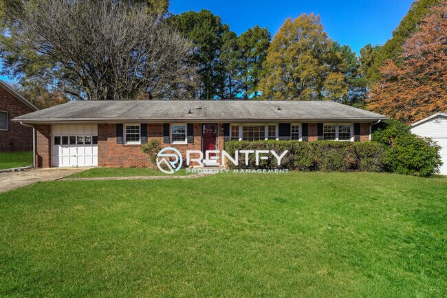 Photo - 260 Stewart Rd SE